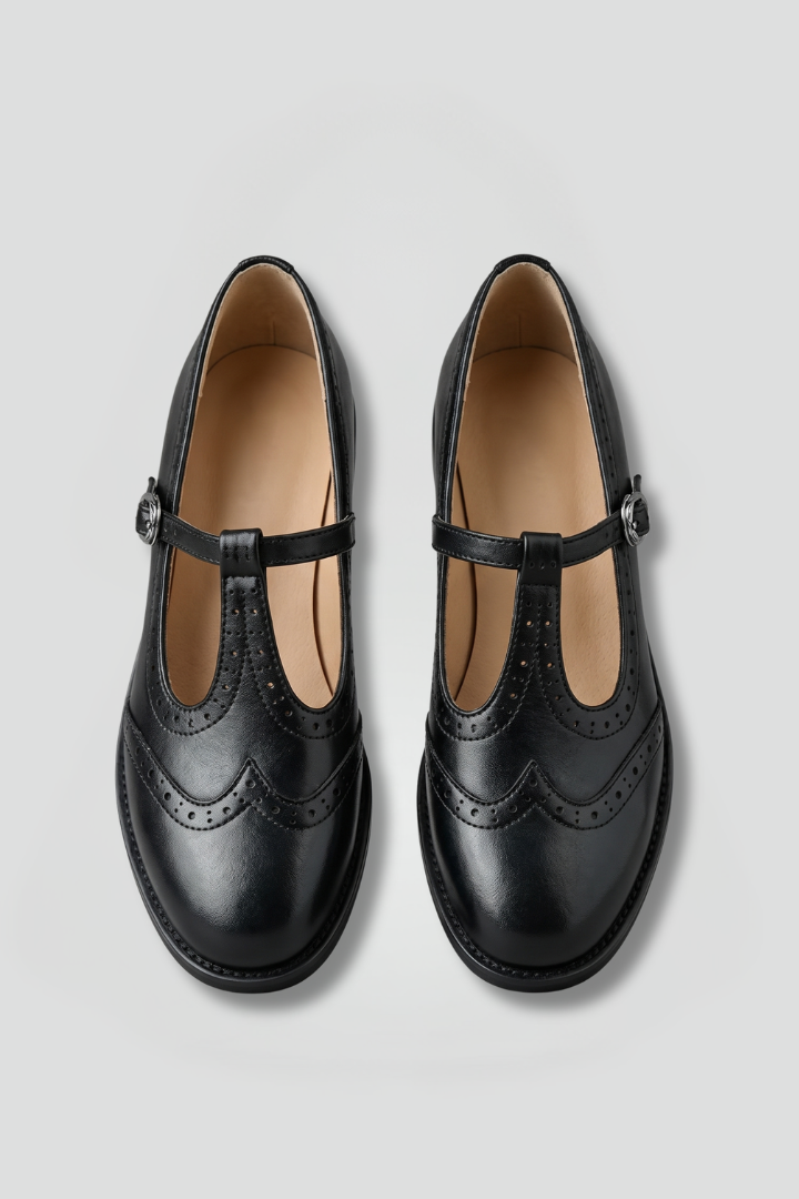 Women's vintage classic elegant sophisticated refined Mary Jane shoes