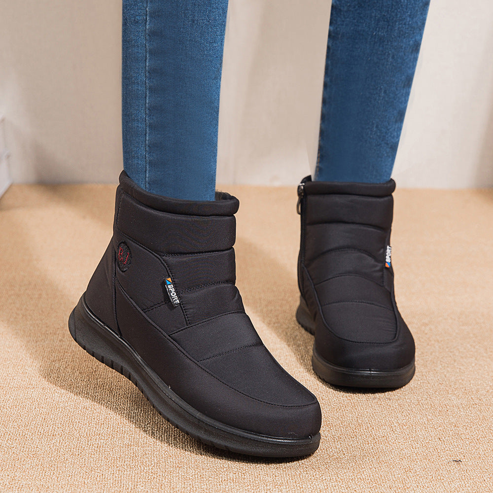 Women's snow boots with a warm lining and non-slip flat sole