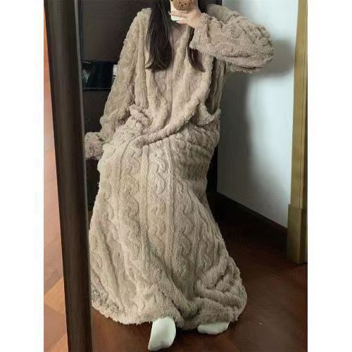 Women's Coral Fleece Nightgown With Pockets, Long And Soft