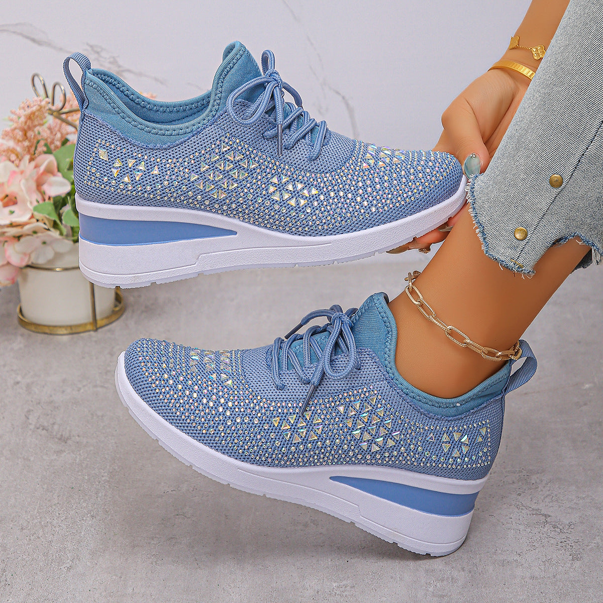 Women's wedge sneakers with rhinestones, lace-up and mesh lined