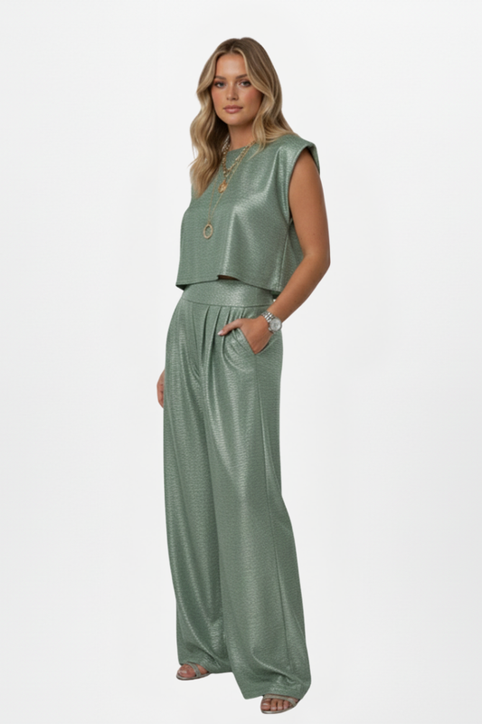 Two-Piece Set with Cropped Top and Wide-Leg Pants