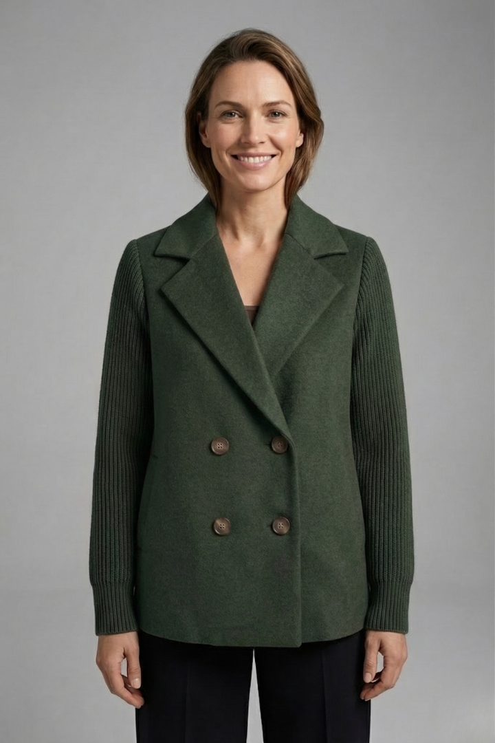 Women’s Blazer with Lapel Collar and Button Closure