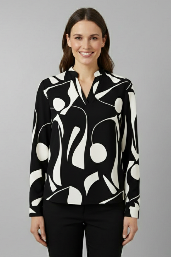 Women’s Blouse with Collar and Button Closure