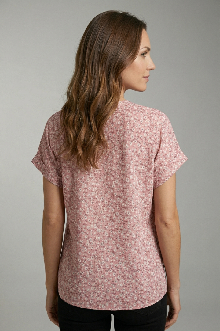 Women’s Blouse with Round Neck and