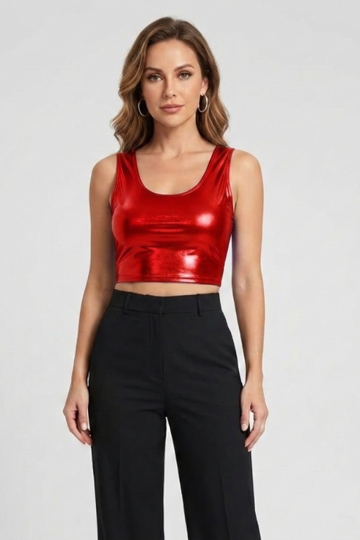 Women’s Crop Top with Round Neck and Sleeveless Cut