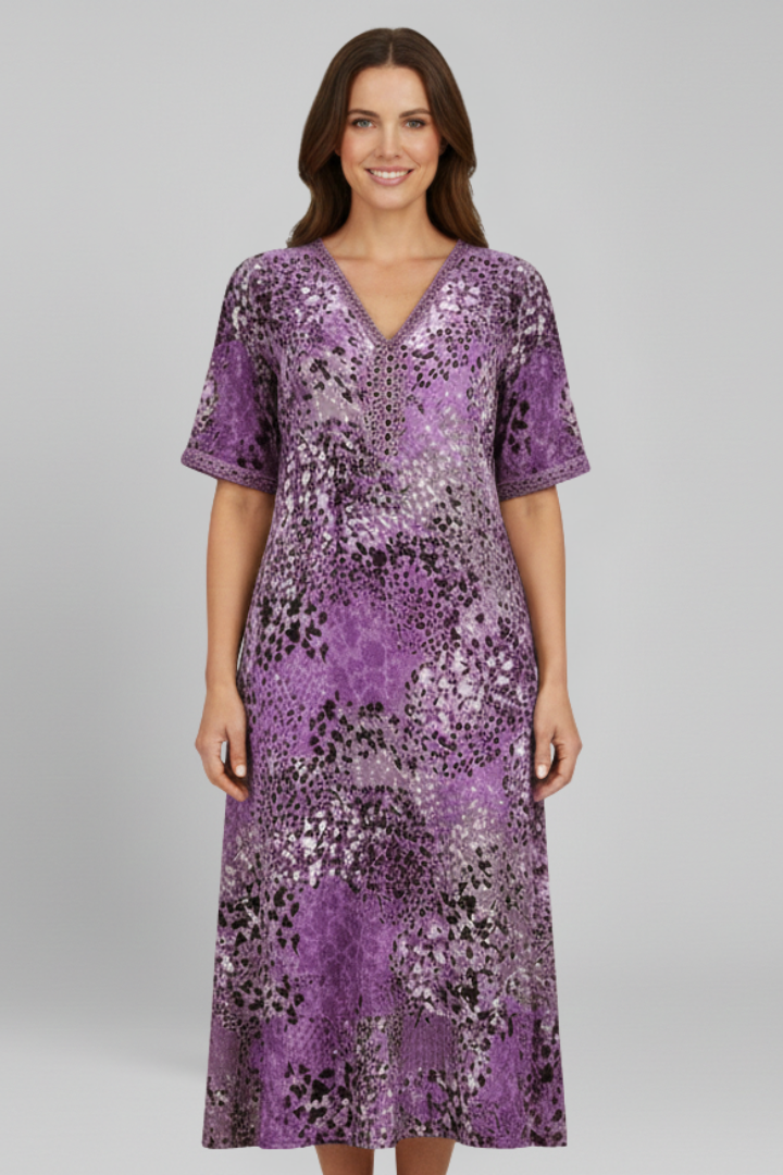 Women’s Dress with V Neck and Short Sleeves