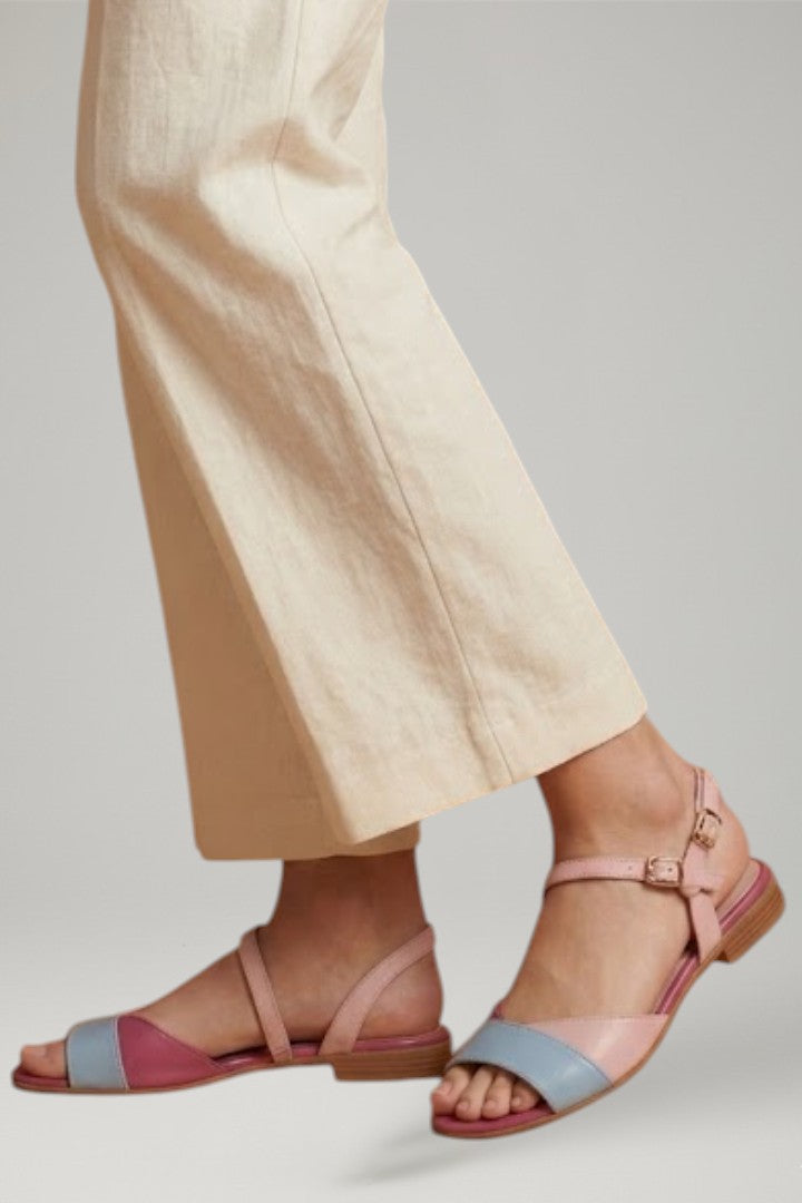 Women's Flat Sandals with Low Heel and Cushioned Insole