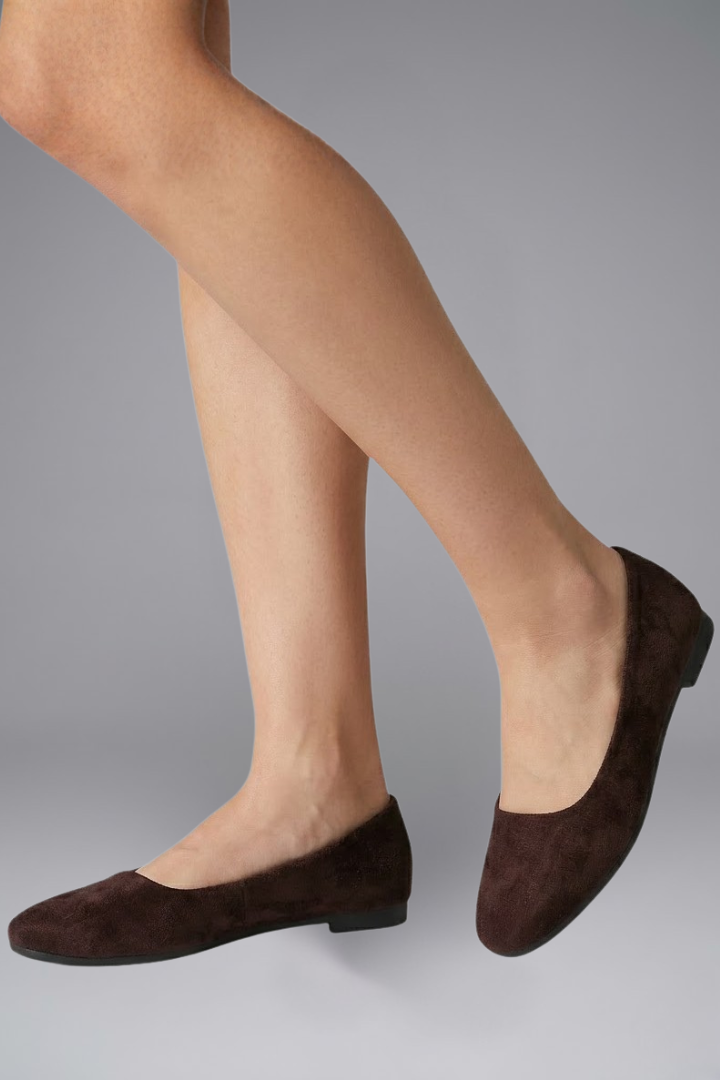 Women's Flat Shoes with Slip-On Design for Everyday Wear
