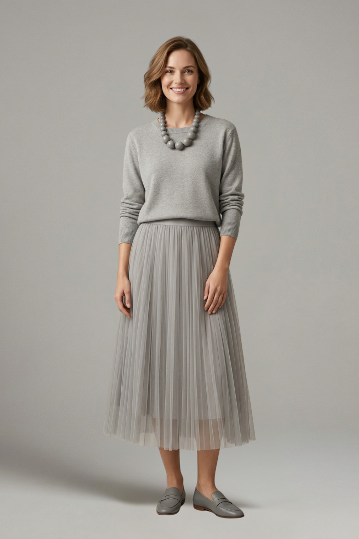 Women’s Layered Dress with Round Neck and Pleated Skirt