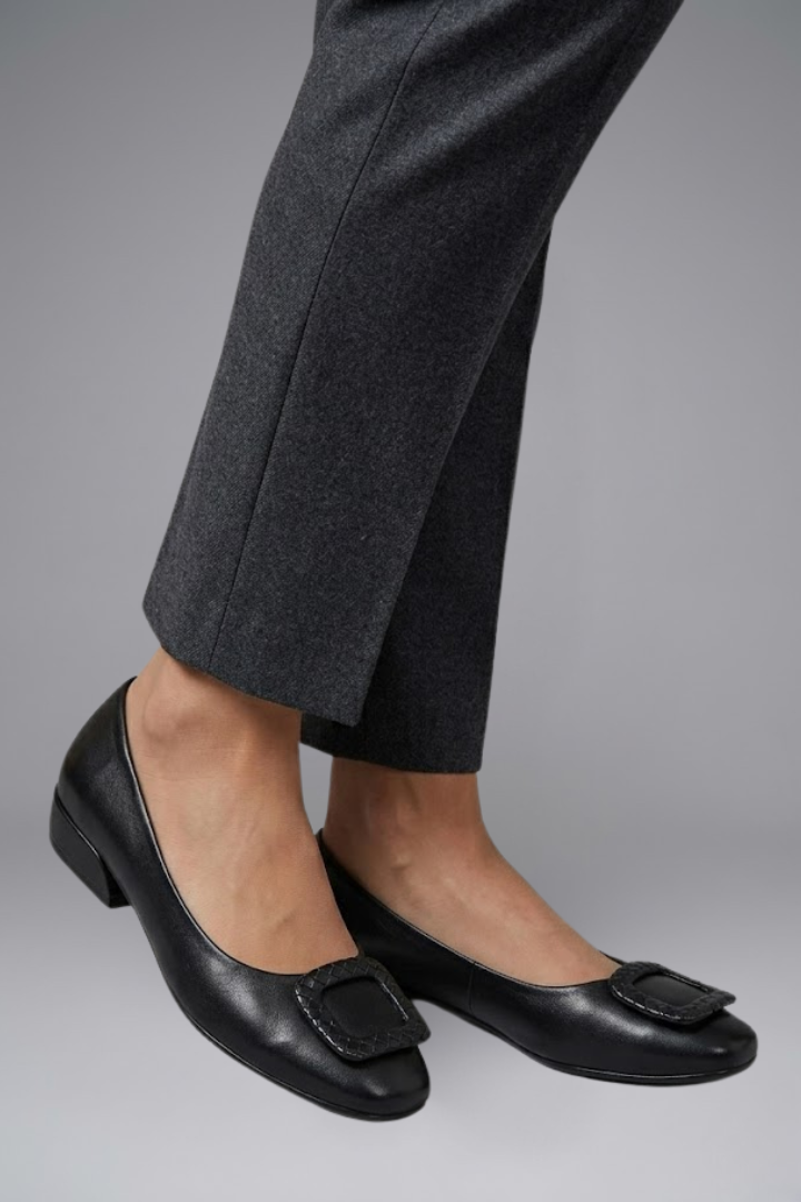Women's Leather Ballerina Shoes with Orthopaedic Insole and Flat Sole