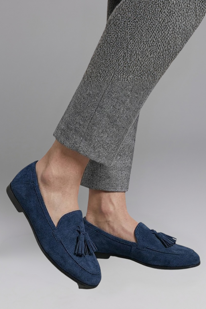 Women's Leather Flat Loafers with Slip On Design for Everyday Wear