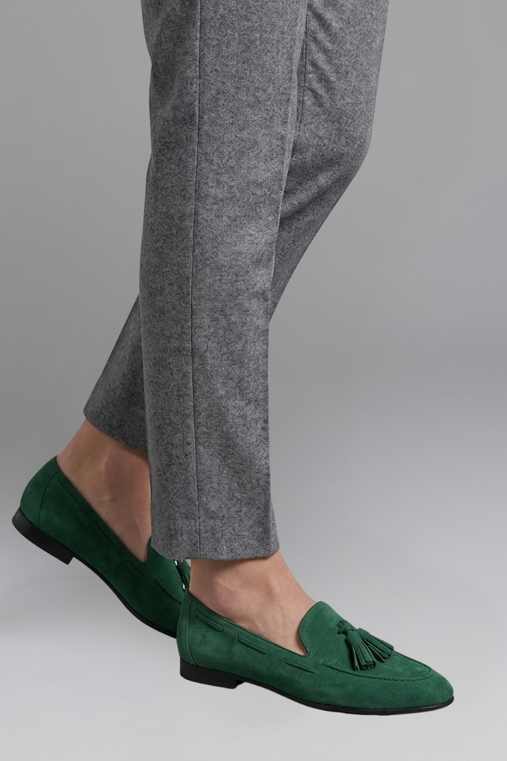 Women's Leather Flat Loafers with Slip On Design for Everyday Wear