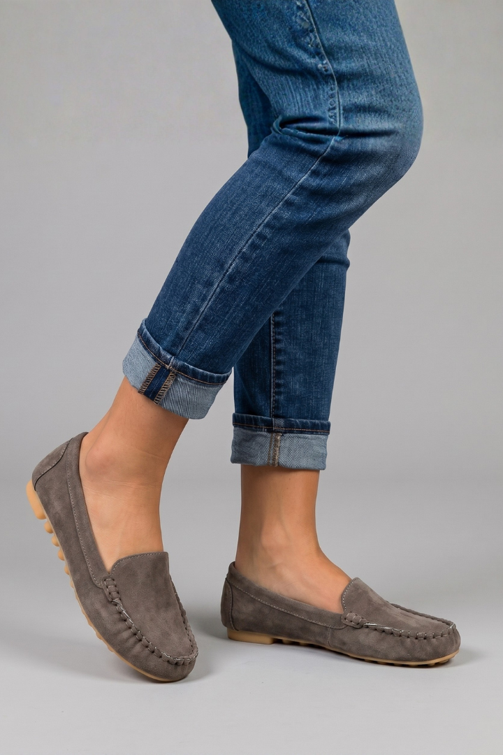 Women's Leather Loafers with Flat sole for Everyday Wear