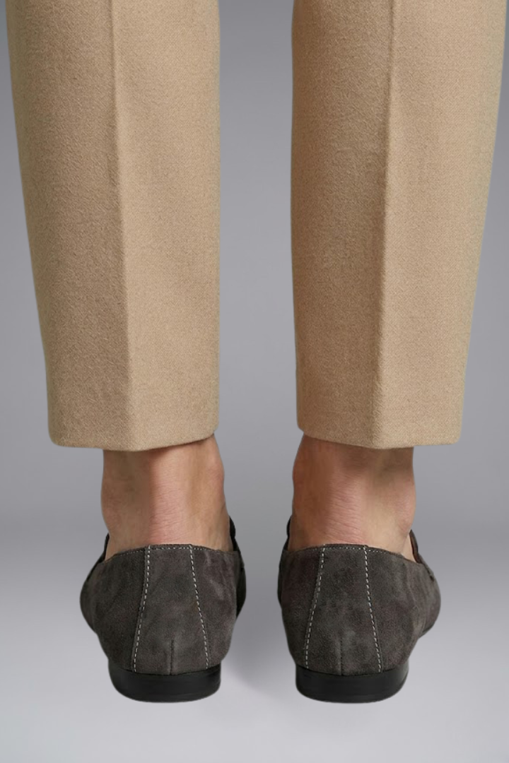 Women's Leather Loafers with Slip-On Design for Everyday Wear