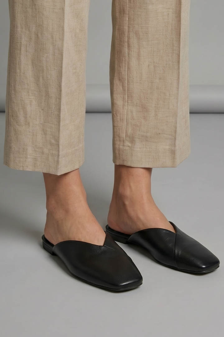 Women's Leather Sandals with Square Toe and Slip On
