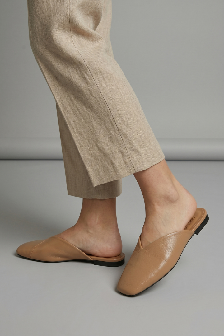 Women's Leather Sandals with Square Toe and Slip On