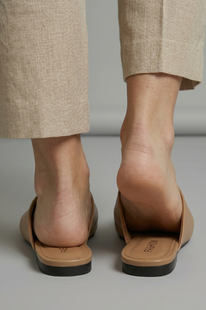 Women's Leather Sandals with Square Toe and Slip On