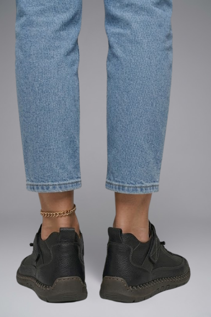 Women's Leather Trainers with Elastic Panels and EVA Sole