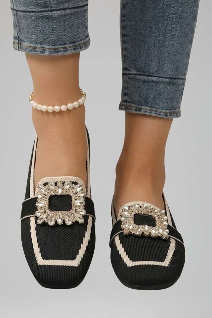Women's Loafers with Decorative Buckle for Everyday Wear