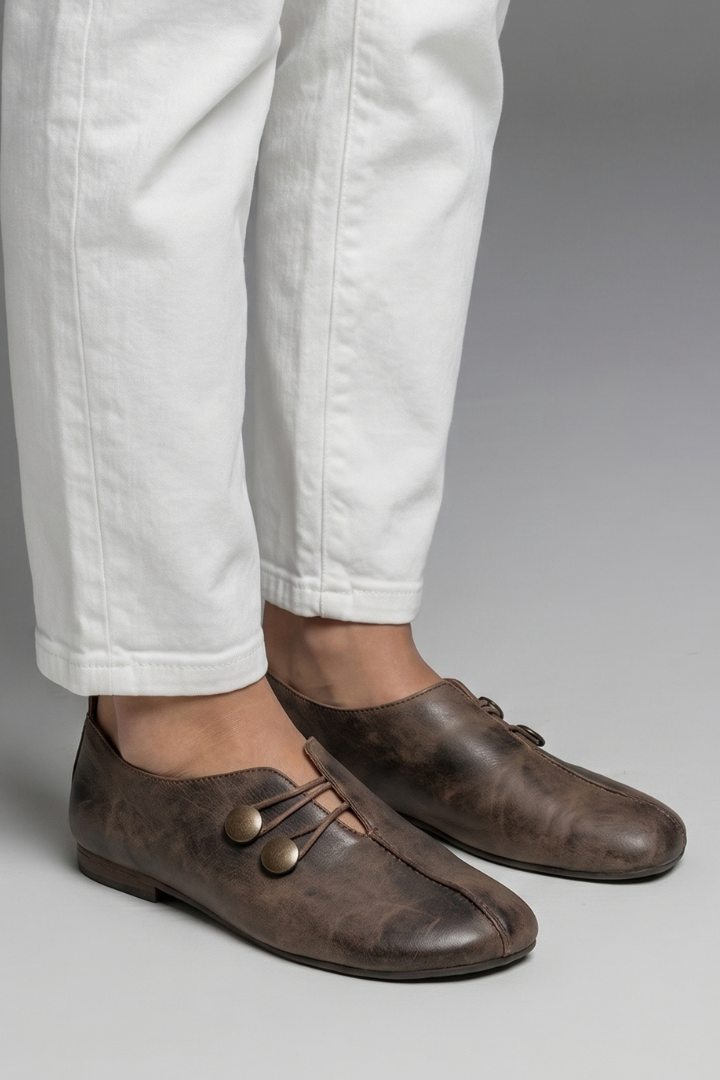 Women's Loafers with Slip-On Leather Design for Everyday Wear