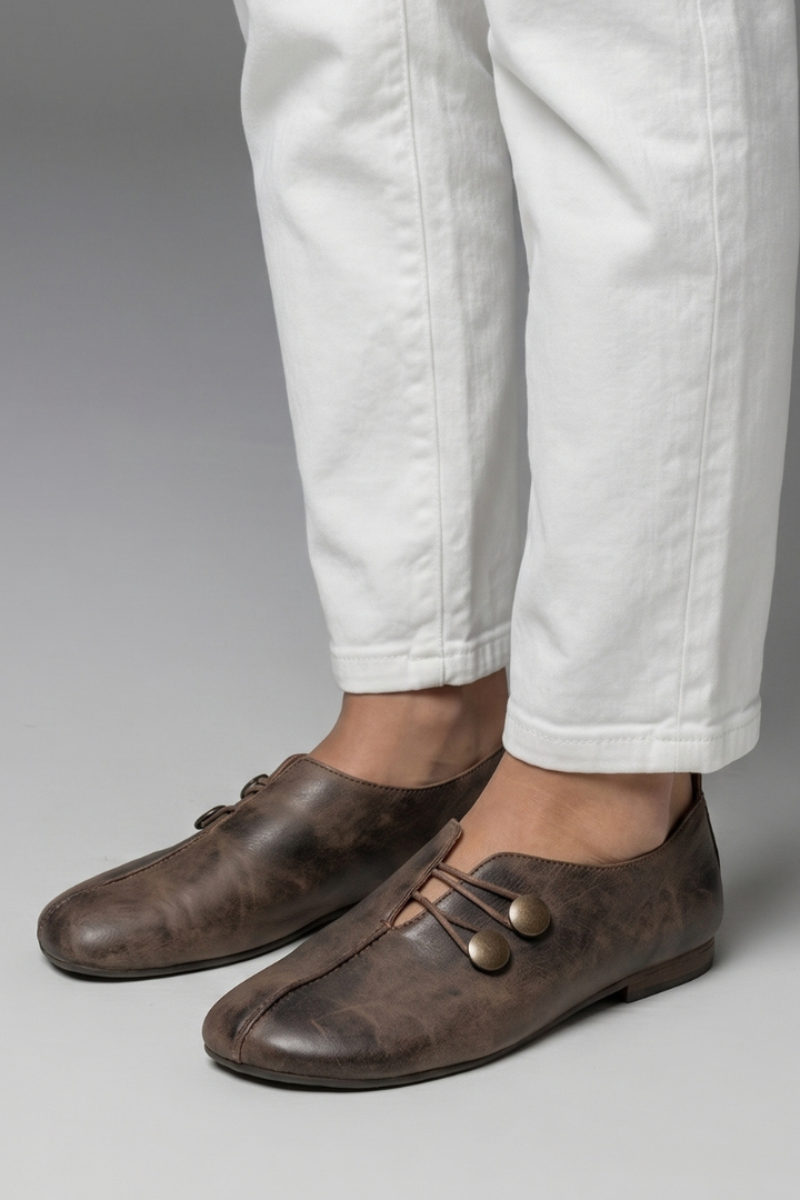 Women's Loafers with Slip-On Leather Design for Everyday Wear