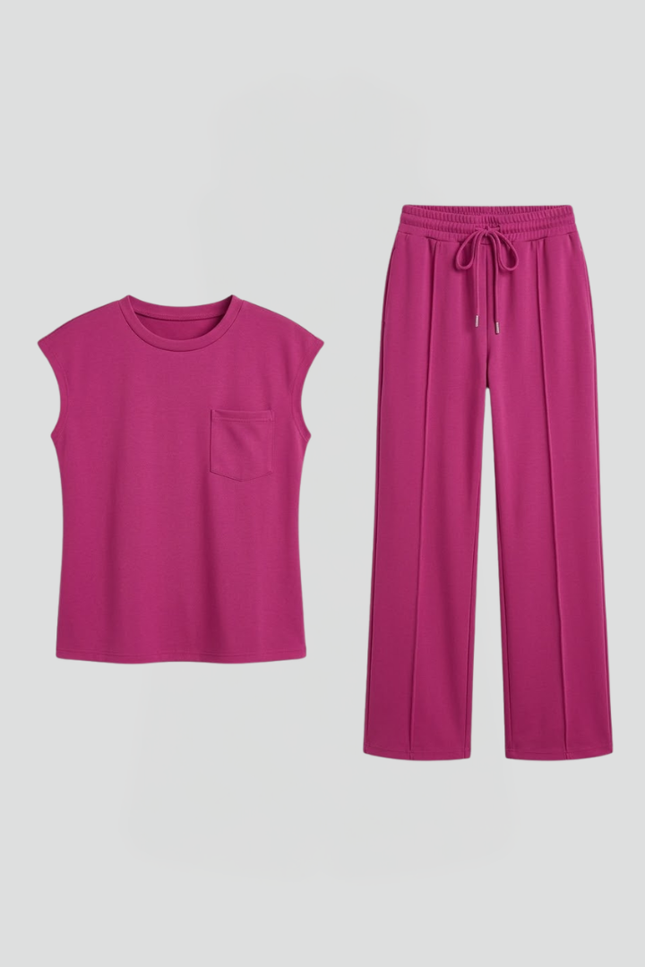 Women’s Loungewear Set with Elastic Waistband and Short Sleeves