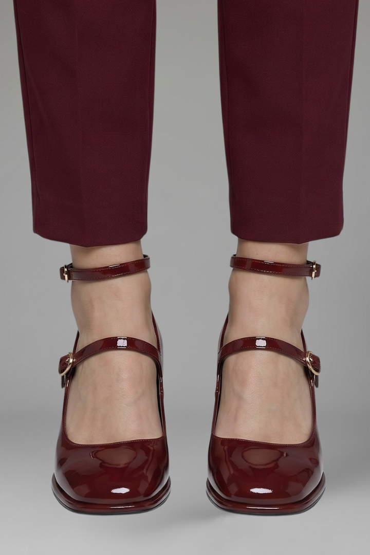 Women's Mary Jane Shoes with Low Block Heel for Everyday Wear