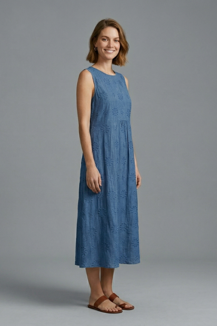 Women’s Midi Dress with Round Neck and Sleeveless Design