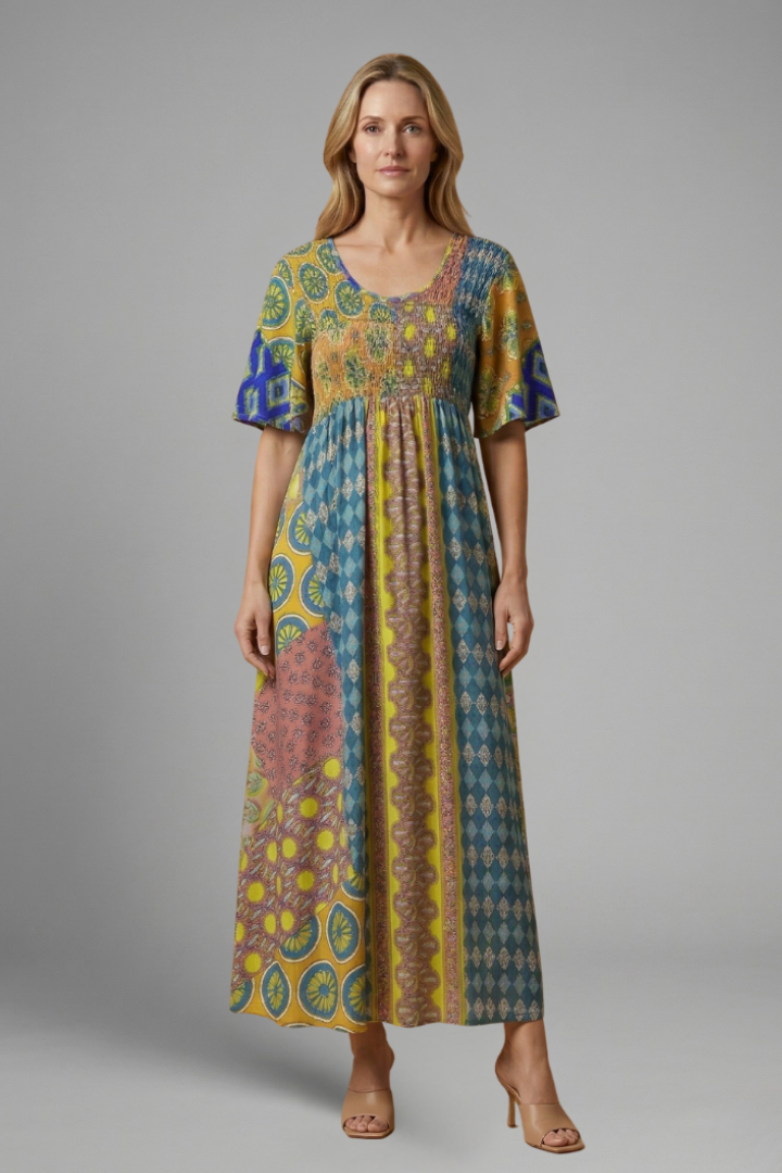 Women’s Midi Dress with Paisley Pattern and Round Neckline