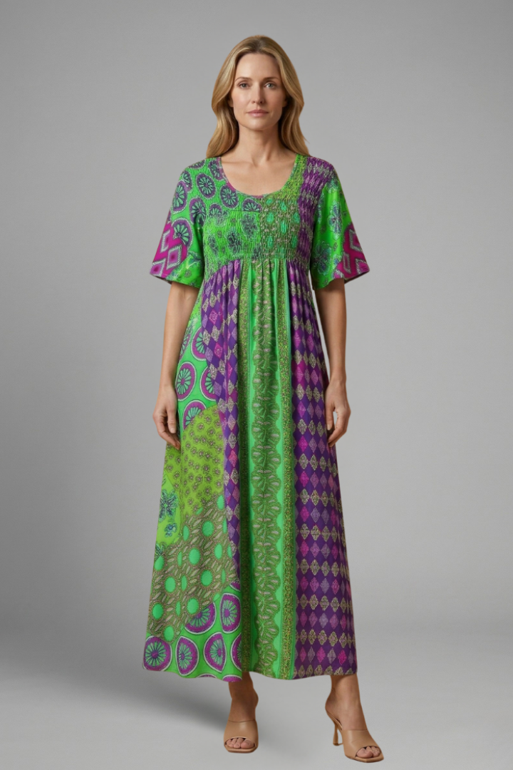 Women’s Midi Dress with Paisley Pattern and Round Neckline
