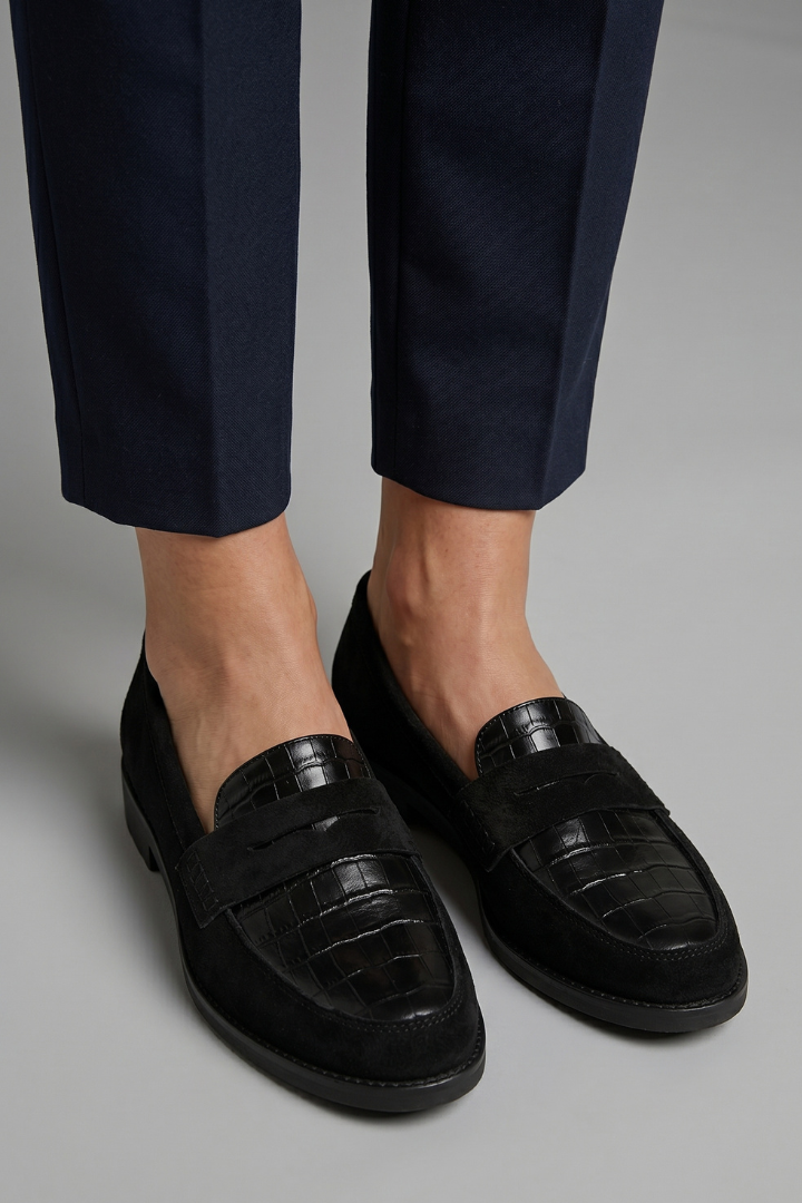 Women's Orthopaedic Loafers with Flat Sole for Everyday Wear