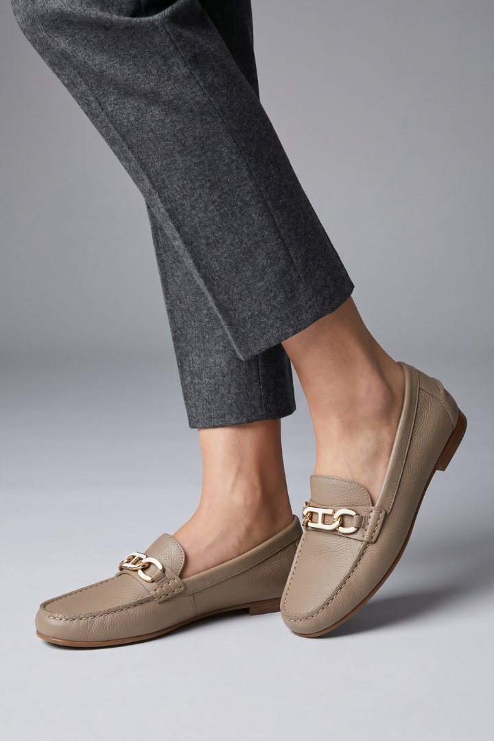 Women's Orthopaedic Loafers with Textured Upper for Everyday Wear
