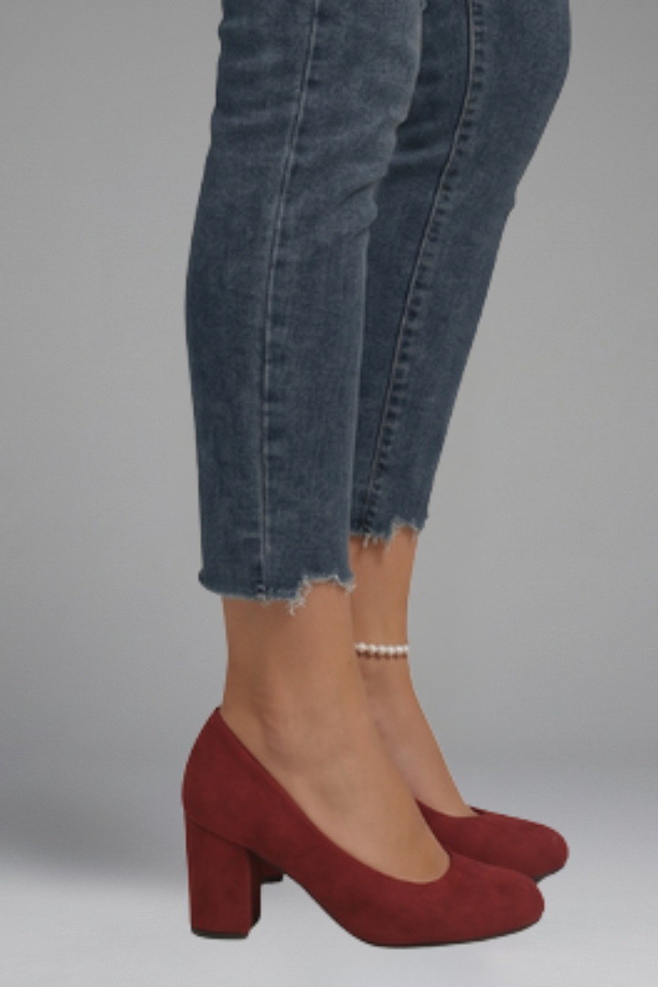 Women's Orthopaedic Pumps with Lightweight Sole for Everyday Wear