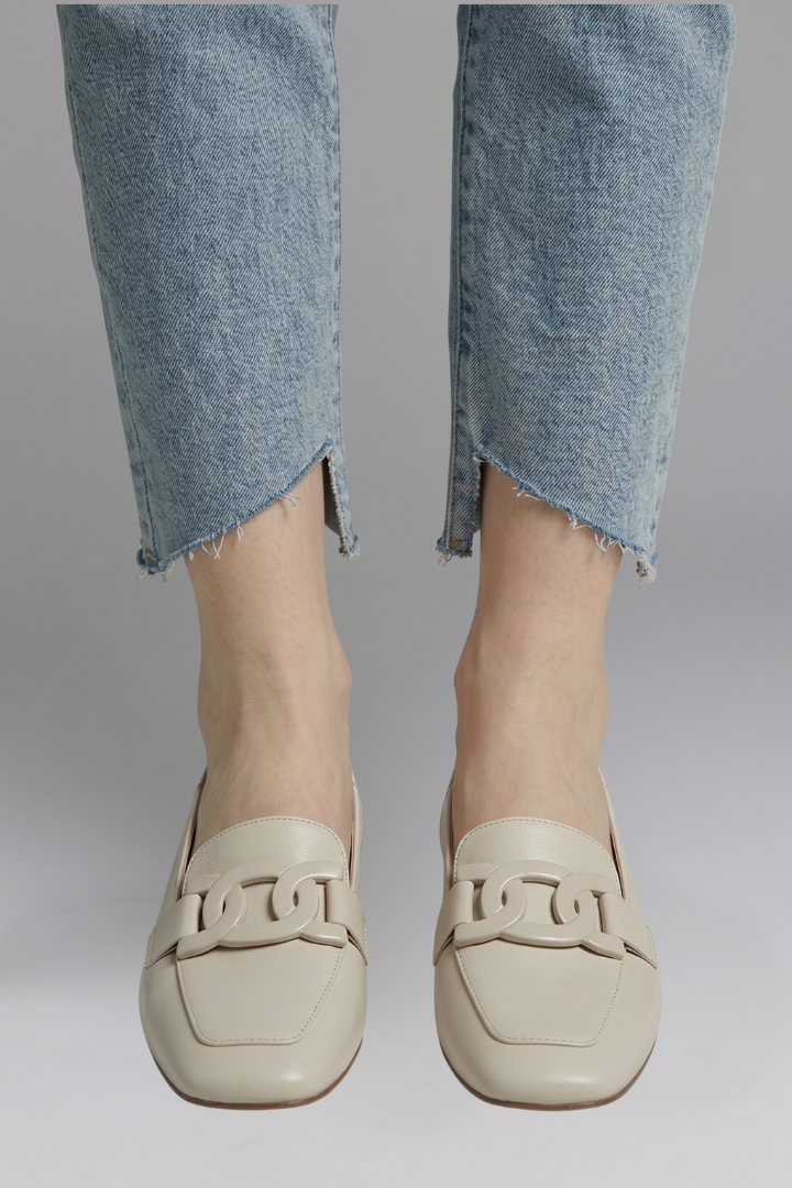 Women's Orthopedic Leather Loafers with Square Toe Shape for Everyday Wear