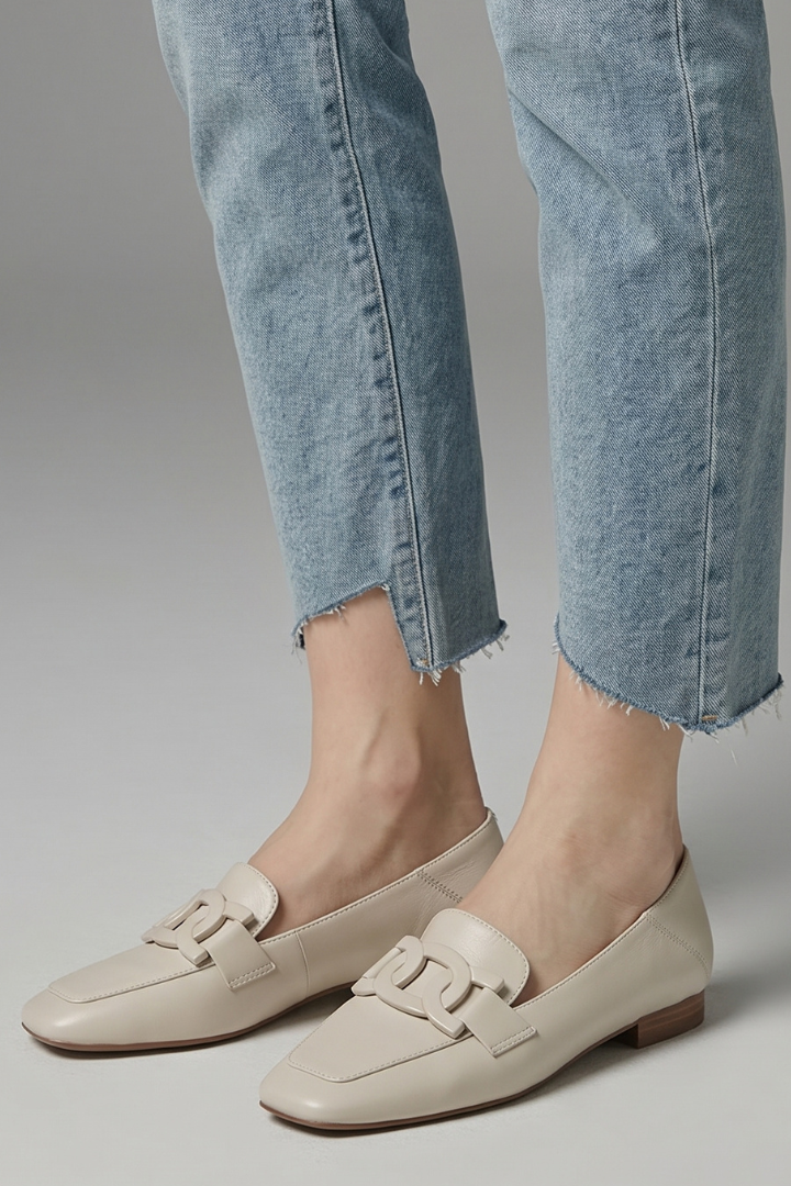 Women's Orthopedic Leather Loafers with Square Toe Shape for Everyday Wear