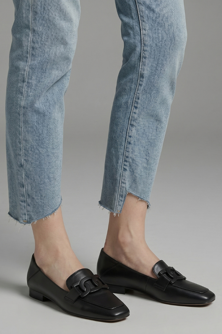 Women's Orthopedic Leather Loafers with Square Toe Shape for Everyday Wear