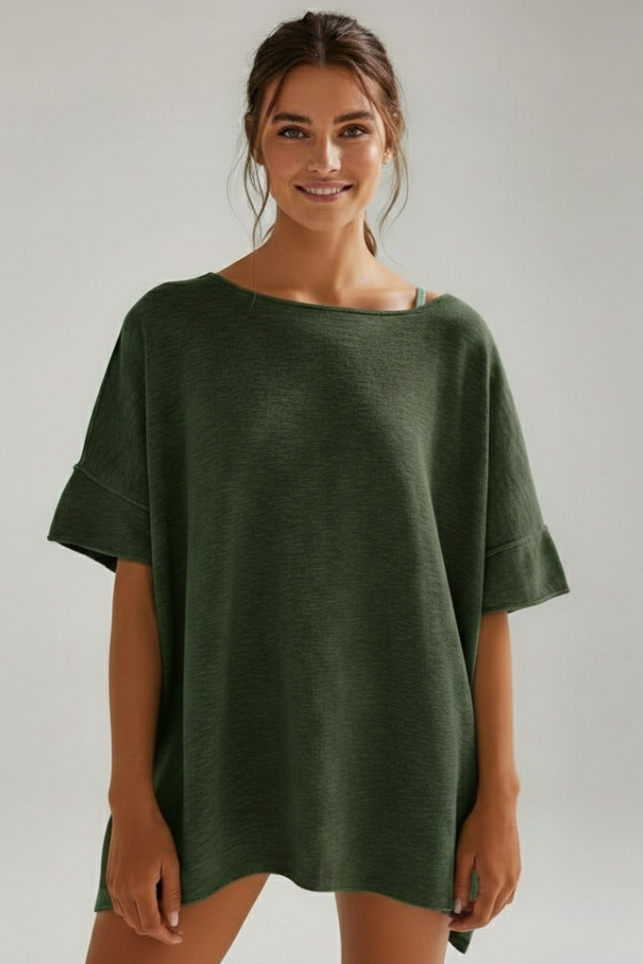 Women’s Oversized T-Shirt with Round Neckline and Short Sleeves