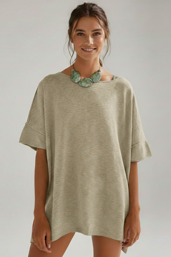 Women’s Oversized T-Shirt with Round Neckline and Short Sleeves