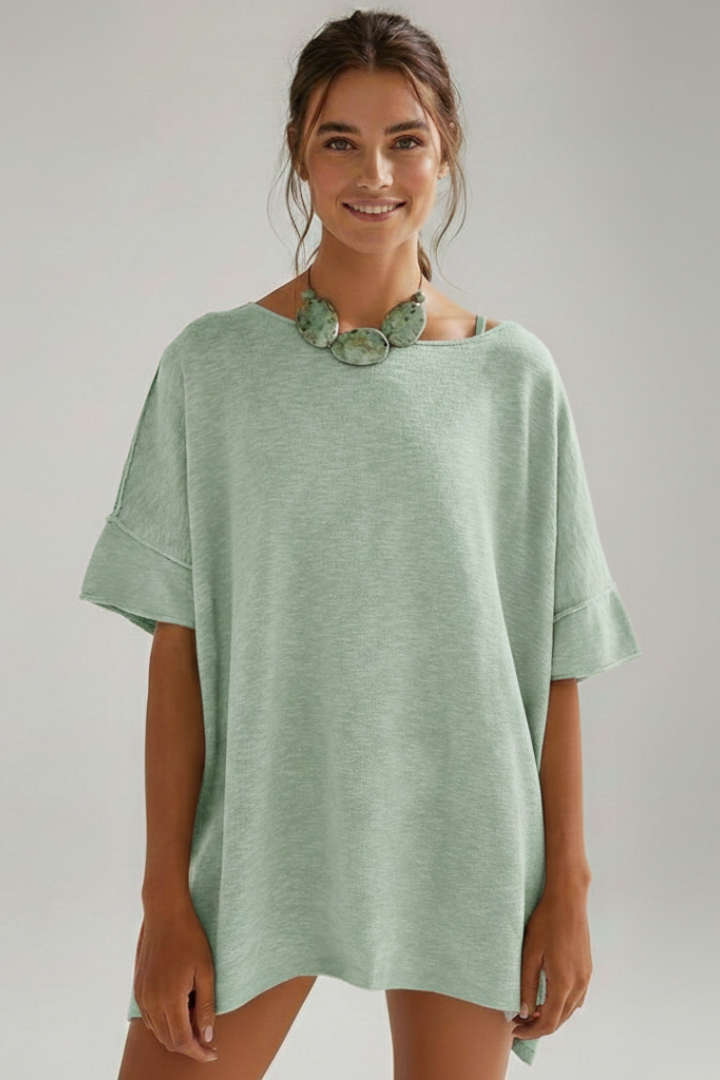 Women’s Oversized T-Shirt with Round Neckline and Short Sleeves