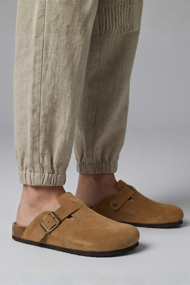 Women's Sandals with Suede Clogs for Everyday Wear