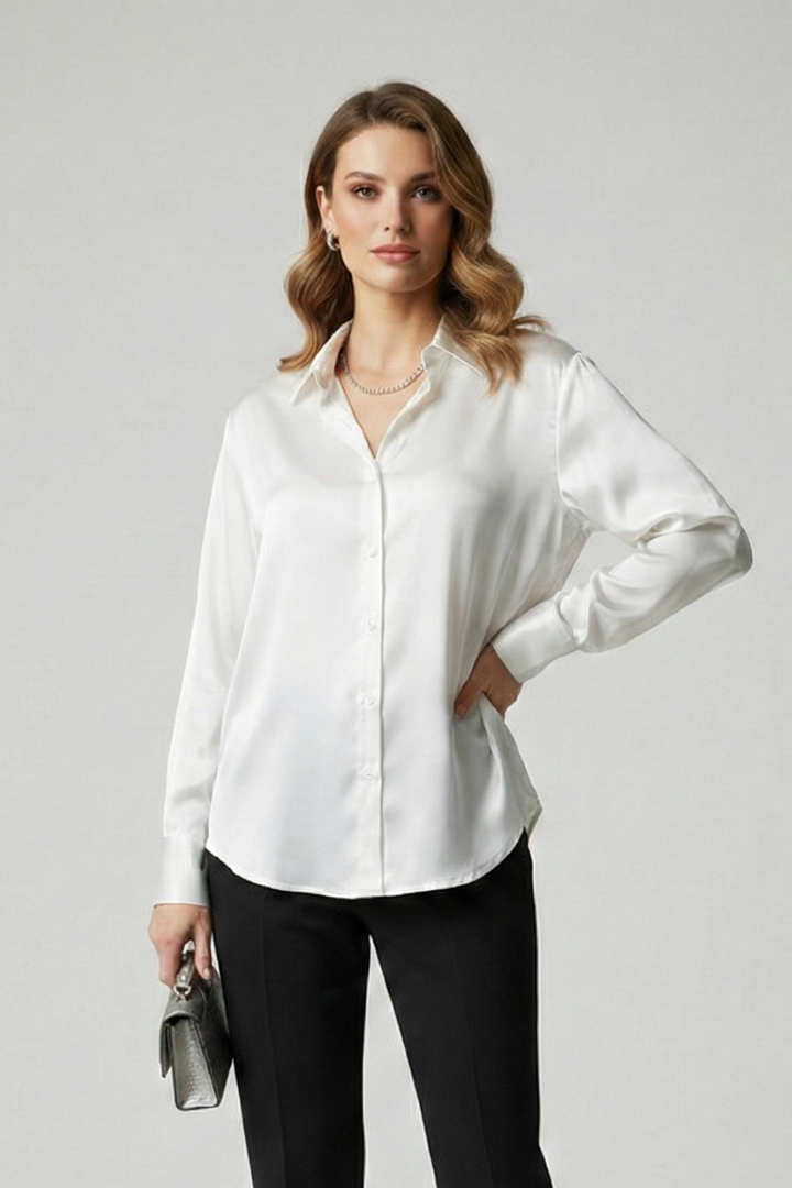 Women’s Shirt with Button Fastening and Collared Neck