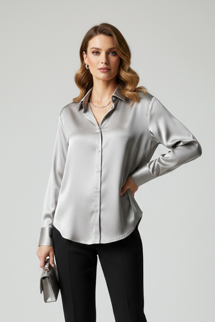 Women’s Shirt with Button Fastening and Collared Neck