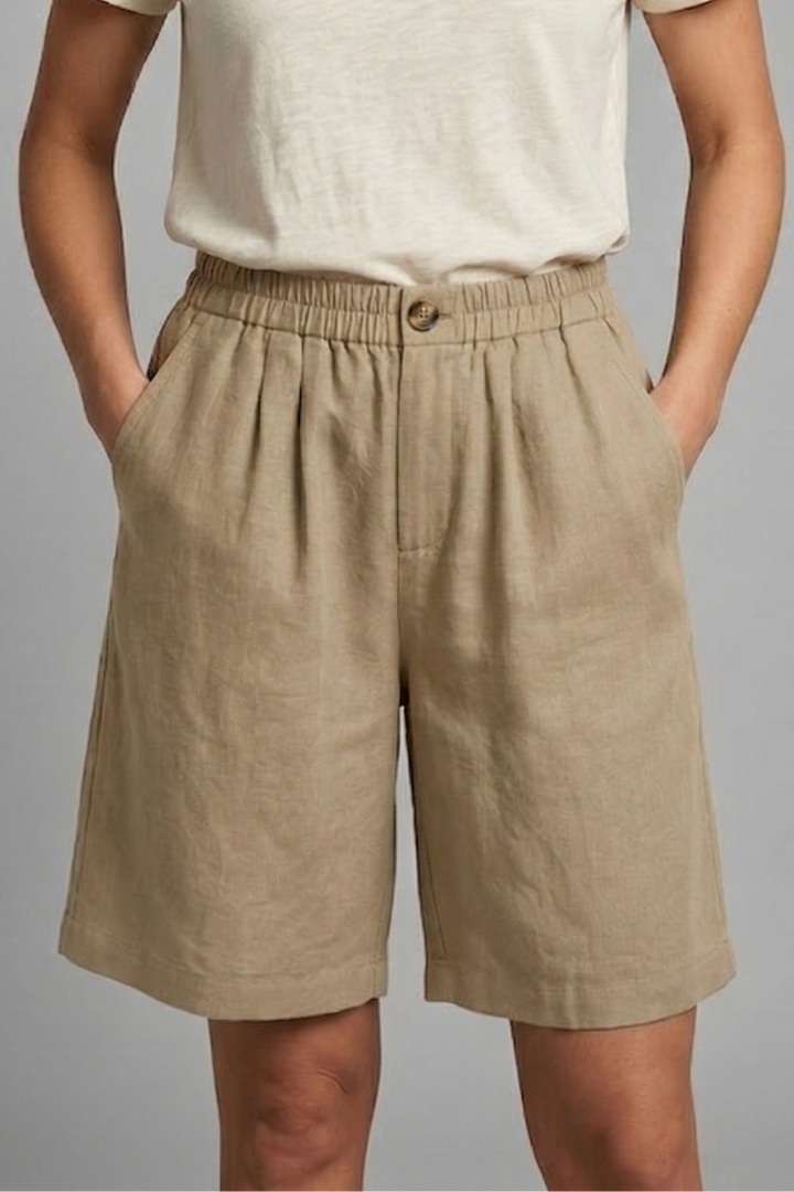 Women’s Shorts with Elastic Waistband and Side Pockets