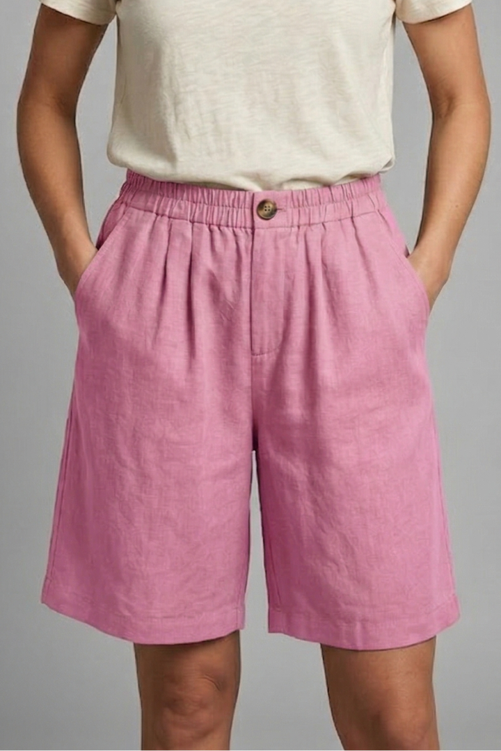 Women’s Shorts with Elastic Waistband and Side Pockets