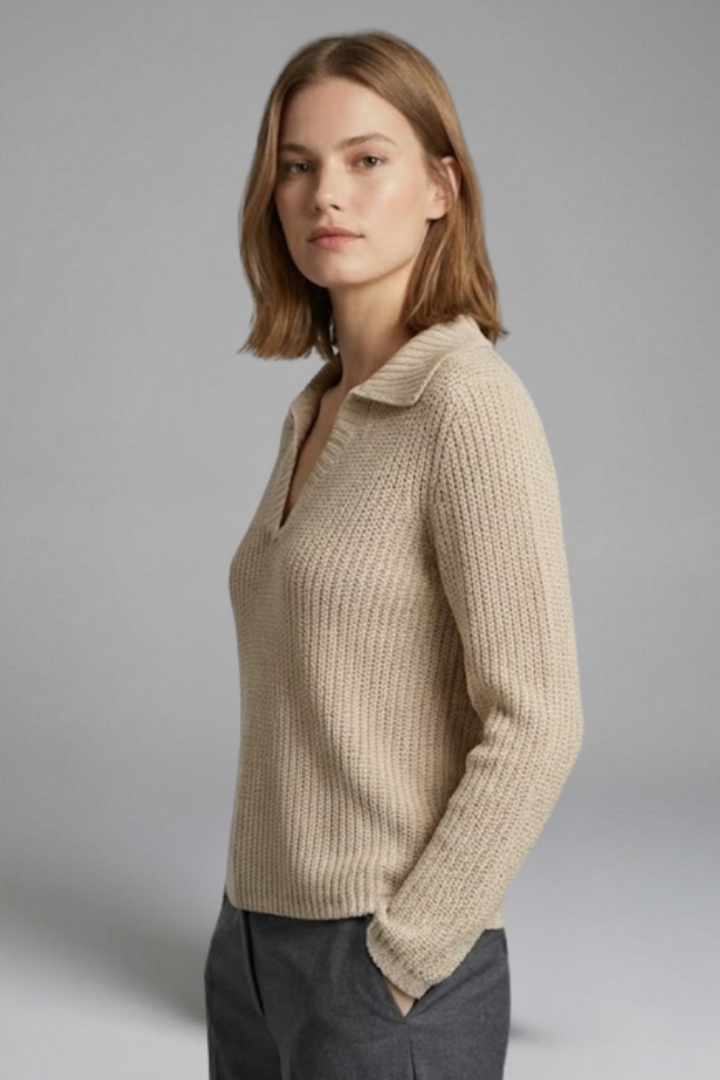 Women’s Top with Open Neck and Three-Quarter Sleeves