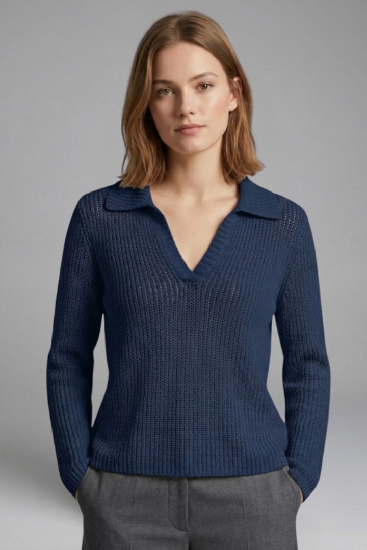 Women’s Top with Open Neck and Three-Quarter Sleeves