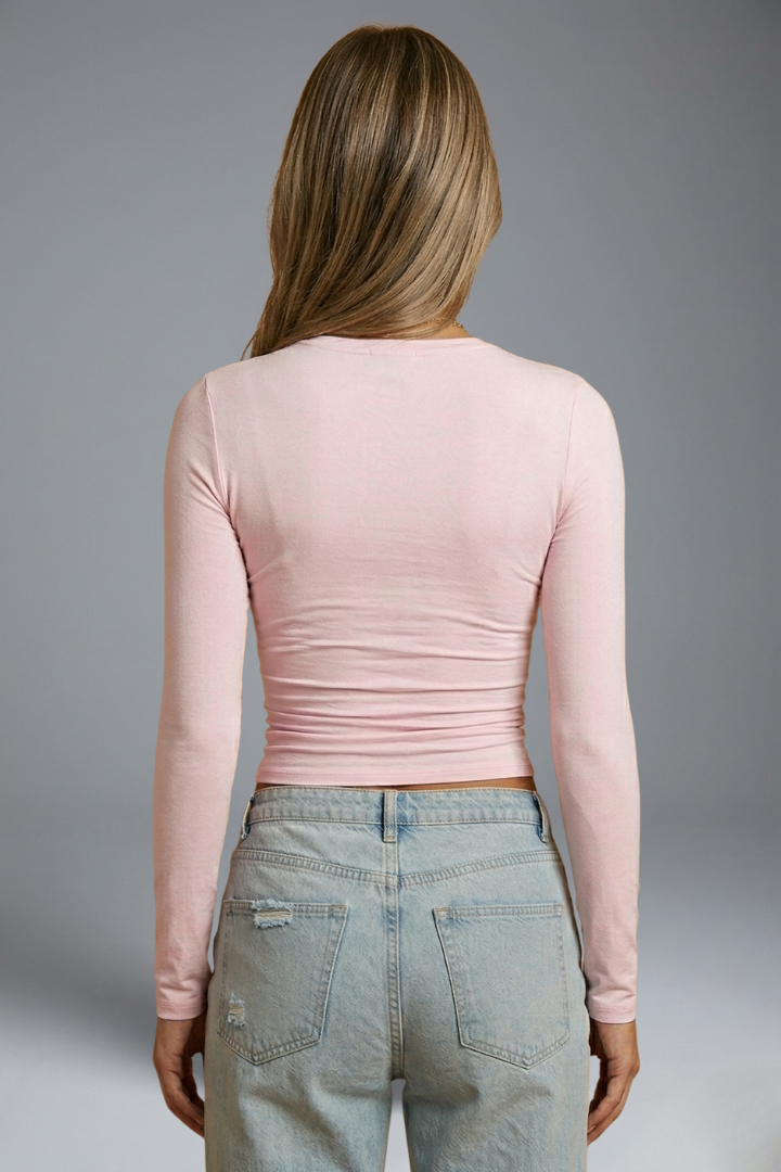 Women’s Top with Round Neckline and Long Sleeves