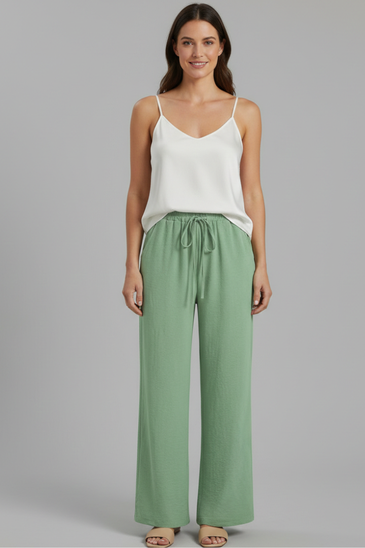 Women’s Trousers with Elastic Waist and Side Pockets