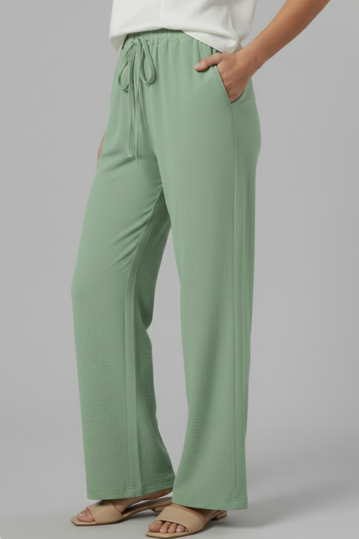 Women’s Trousers with Elastic Waist and Side Pockets