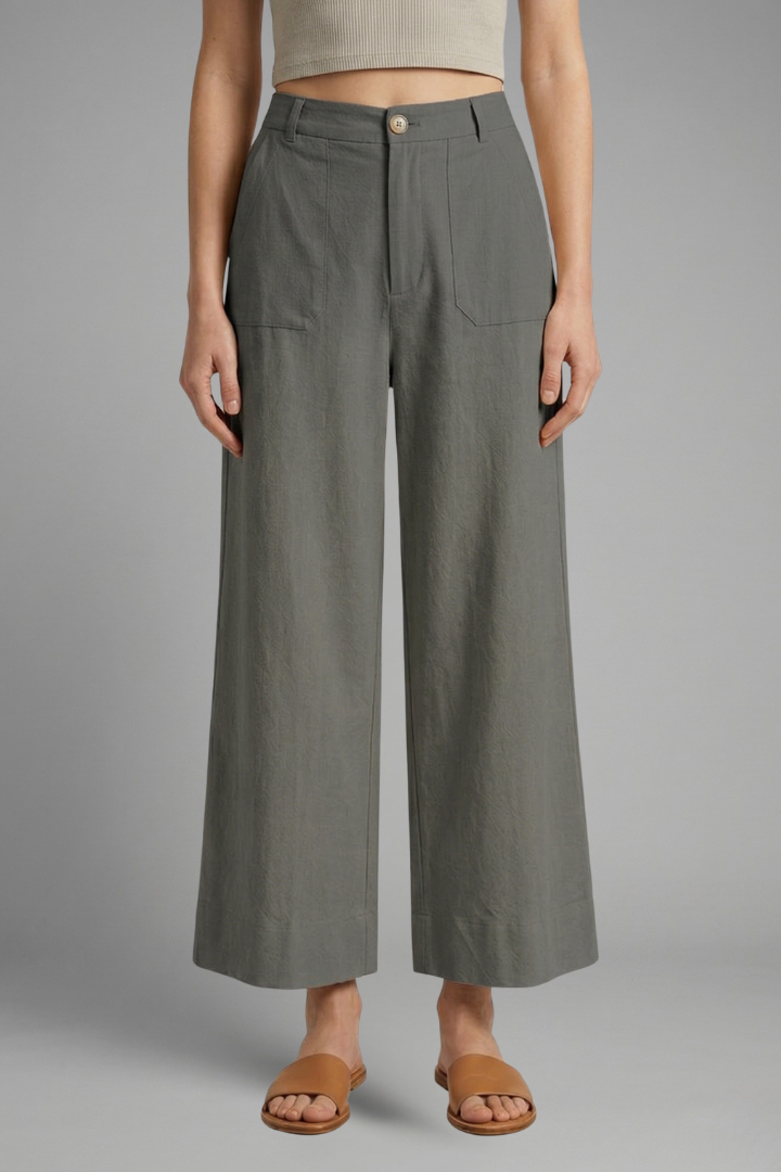 Women’s Trousers with High Waist and Side Pockets